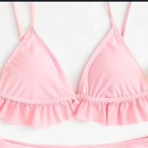 Shein Ruffle Swim Top, Medium - Picture 1 of 4